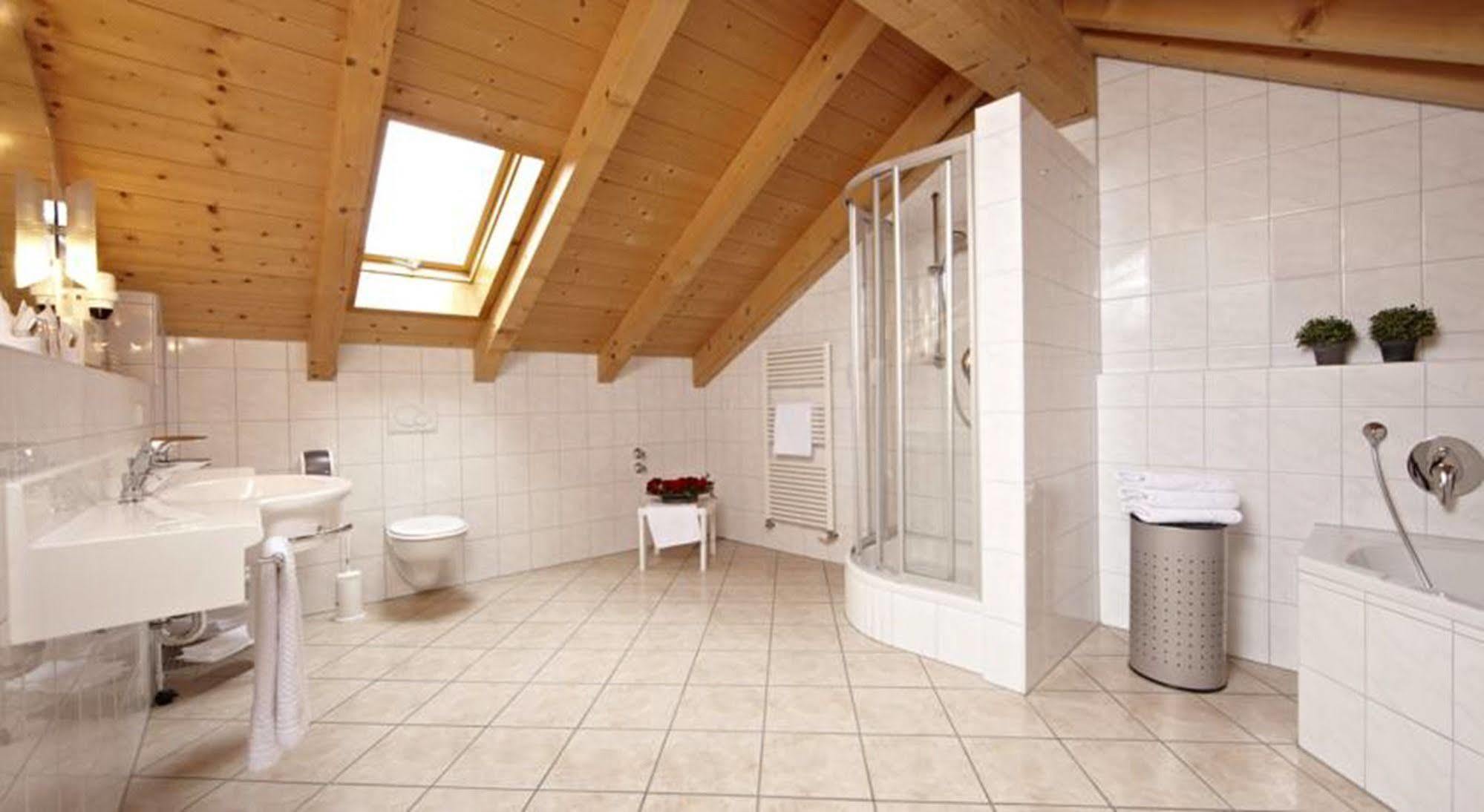 Hotel Schatten Garmisch-Partenkirchen Zewnętrze zdjęcie