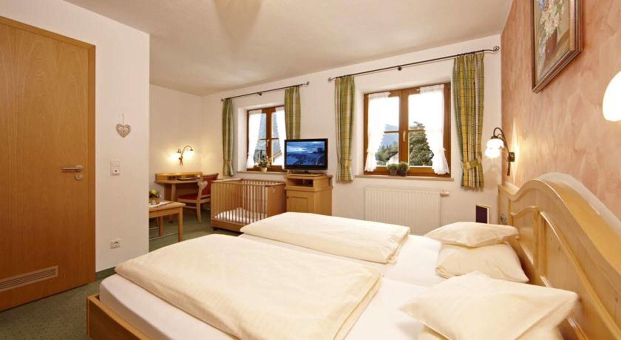 Hotel Schatten Garmisch-Partenkirchen Zewnętrze zdjęcie
